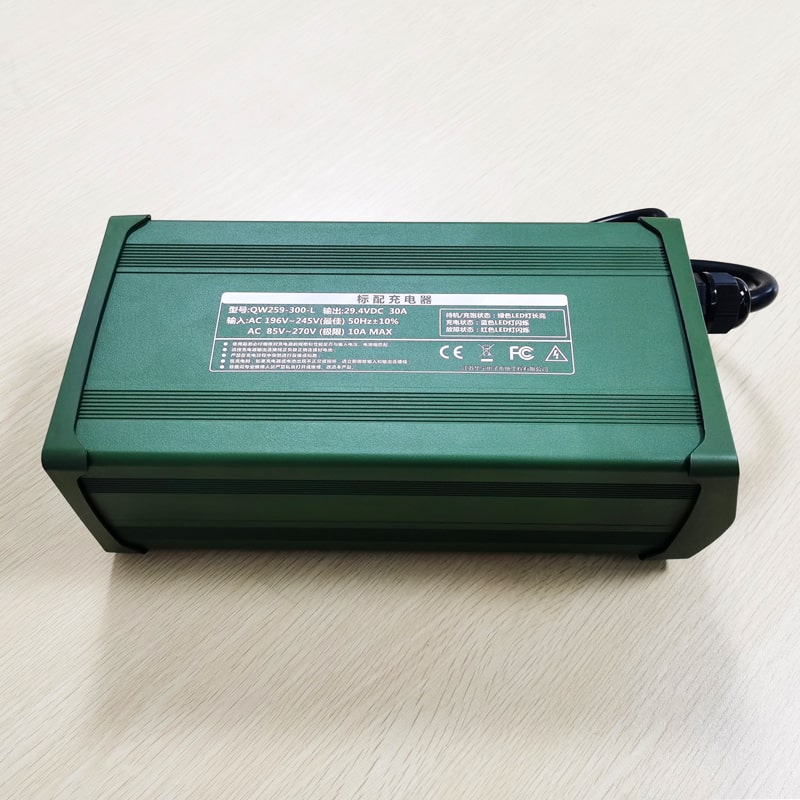 AC 220V Military products DC 29.4V 50a 1500W Low Temperature charger for 7S 24V 25.9V Li-ion/Lithium Polymer battery with PFC