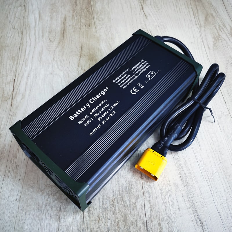 Military products DC 57.6V 58.4V 20a 1200W Low Temperature charger for 16S 48V 51.2V LiFePO4 battery pack with PFC
