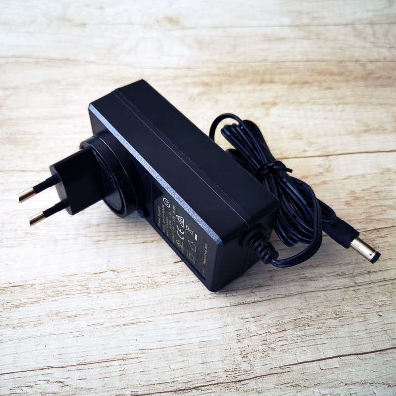 New products interchangeable plug Adapter EU/US/UK/AU/CN standard 5V 5a 48W power supply