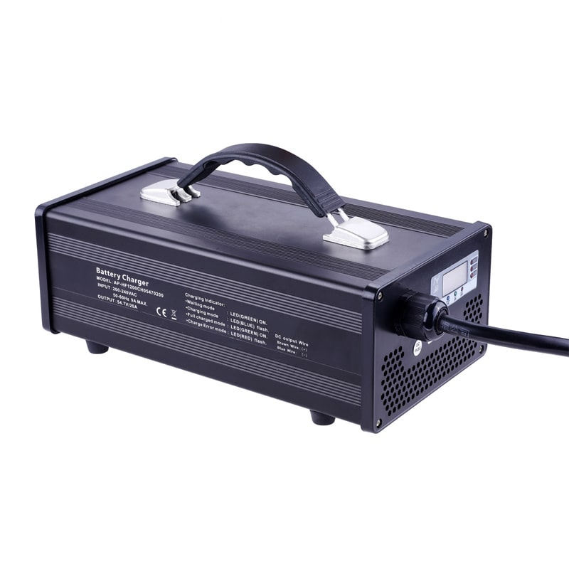 AC 220V Factory Direct Sale DC 84V 15a 1500W charger for 20S 72V 74V Li-ion/Lithium Polymer battery with CANBUS communication protocol
