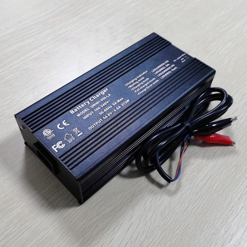 Full Automatic Intelligen 44.1V 8a 360W Charger for 36V SLA /AGM /VRLA /GEL Lead-acid Battery with Waterproof IP54 IP56