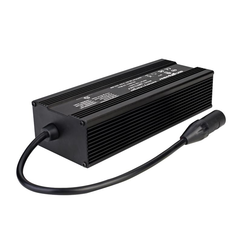 Full Automatic Intelligen 14.7V 15a 250W Charger for 12V SLA /AGM /VRLA /GEL Lead-acid Battery with Waterproof IP54 IP56