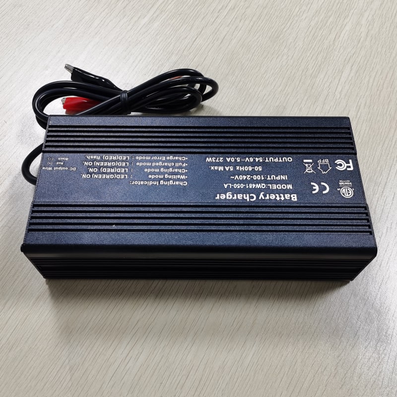 Full Automatic Intelligen 14.7V 20a 360W Charger for 12V SLA /AGM /VRLA /GEL Lead-acid Battery with Waterproof IP54 IP56